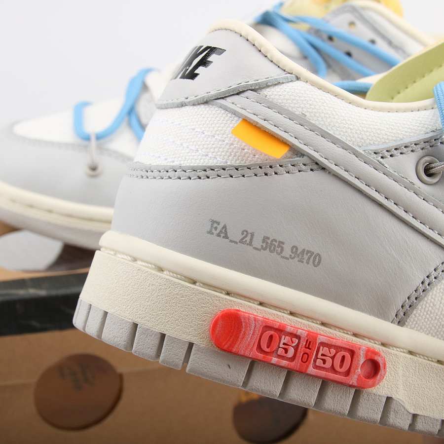 dm1602_109 off white