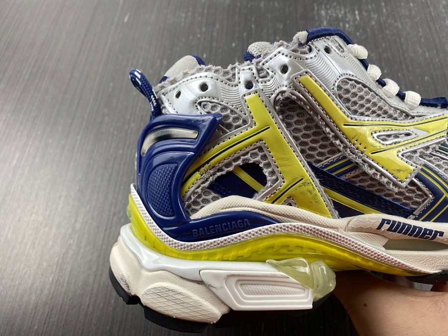 balenciaga race runners yellow