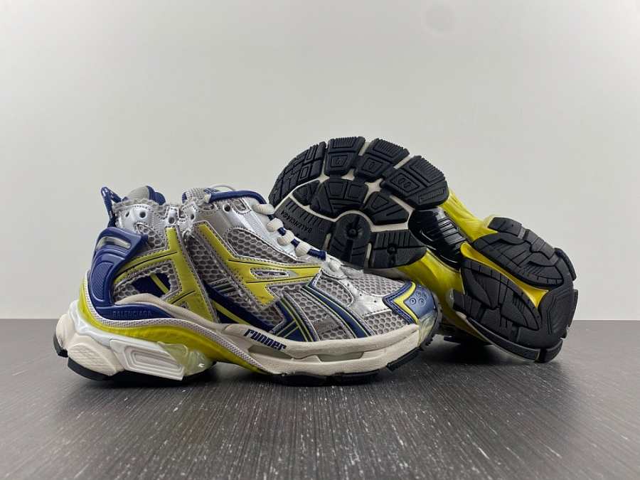 balenciaga race runners yellow